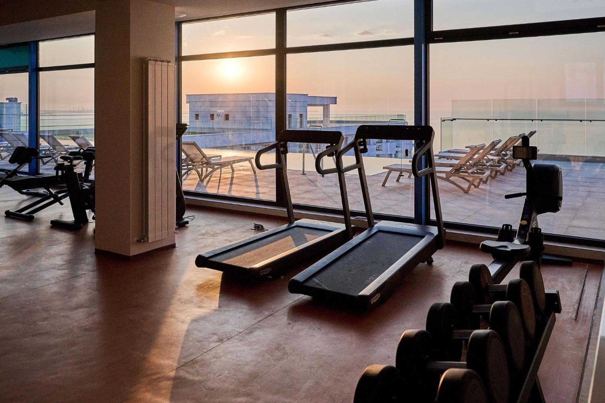 Alma Apartment In Infinity Beach Resort - Parking Mamaia Exterior photo