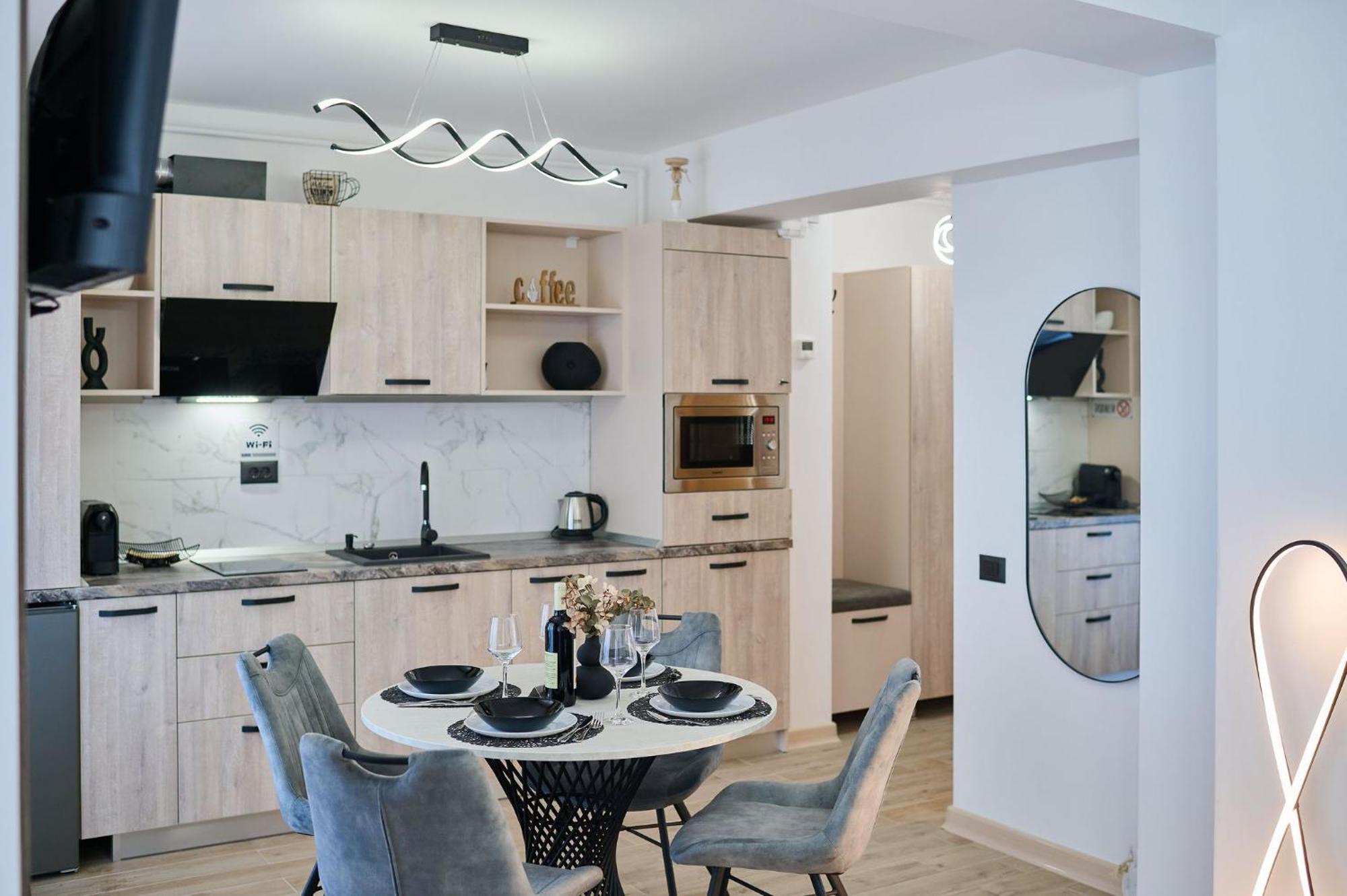 Alma Apartment In Infinity Beach Resort - Parking Mamaia Exterior photo